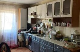 Apartament decomandat cu 3 camere, rogerius