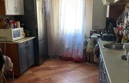 Apartament decomandat cu 3 camere, rogerius