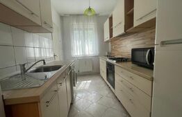 Apartament cu 3 camere de închiriat, spațios, luminos și foarte liniștit