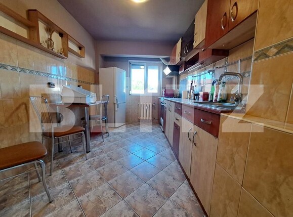 Apartament de vânzare 4 camere Decebal - 193740AV | BLITZ Oradea | Poza1