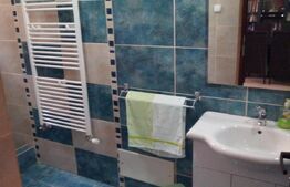 Casa de vanzare, 10 camere, 611 mp + teren de 440 mp - Oradea