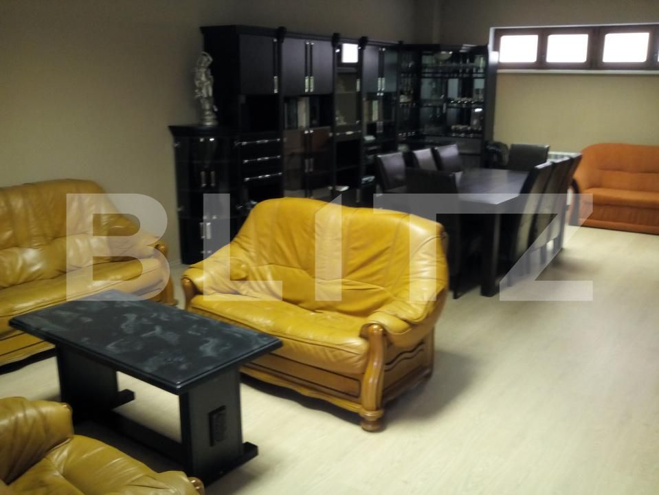 Casa de vânzare 10 camere Central - 193964CV | BLITZ Oradea | Poza3