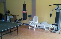 Casa de vanzare cu 3 camere, avand suprafata de 168 mp situata in Oradea 