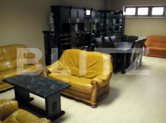 Casa de închiriat 10 camere Central - 193975CI | BLITZ Oradea | Poza4