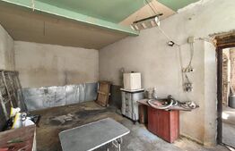 Casa renovabila central, aproape de Magheru, curte comuna, teren