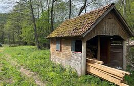 Se vinde proiect turistic inclus A-Frame, priveliste de vis  pe malul raului 