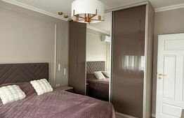 Apartament cu 3 camere lux, central si parcare inclusă.