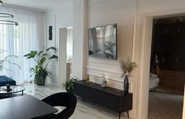 Apartament cu 3 camere lux, central si parcare inclusă.