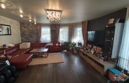 Casa D+P+M, 380 mp, teren 900 mp, Fotovoltaice Garaj, Sanmartin Bihor