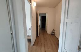 Apartament 3 camere, 65 mp, 2 bai, balcon deschis, zona Decebal 