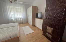 Casă de închiriat, 110 mp, 2 dormitoare, curte și parcare, Calea Clujului