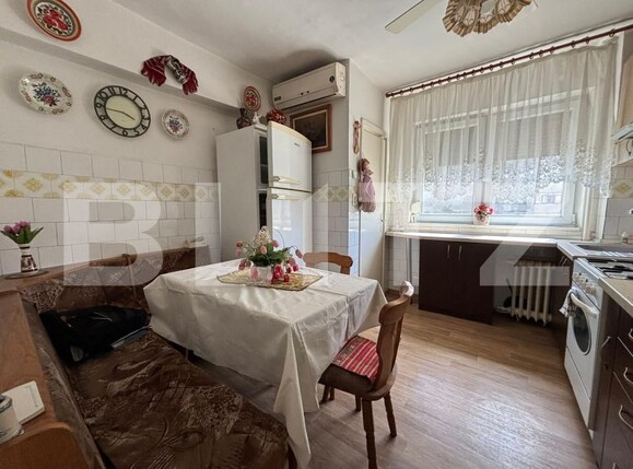 Apartament de închiriat 3 camere Nufarul - 196345AI | BLITZ Oradea | Poza6