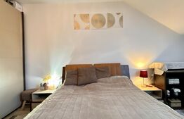 Apartament cu 3 camere și 2 băi, curte comuna, centrală pe gaz, ultracentral