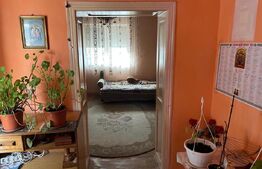 Vand casa in Oradea, intr-o zona linistita, aproape de centru comercial