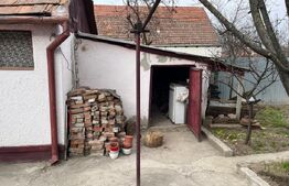 Vand casa in Oradea, intr-o zona linistita, aproape de centru comercial