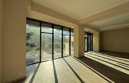 Spatiu comercial central, 161 mp, open space, 2 locuri de parcare