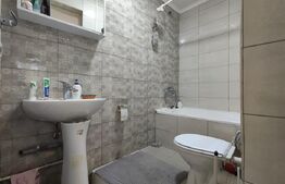 Apartament la casa de vanzare, 60 mp, mobilat utilat - Nufarul