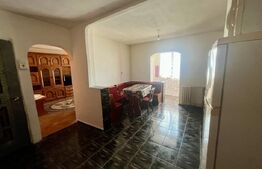 Apartament decomandat de vânzare - zona Rogerius 