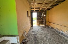 De vanzare casa intr-o zona de deal relaxanta