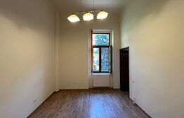 Apartament 2 camere în incinta Palatului Ștern, Centrul Istoric al Oradiei
