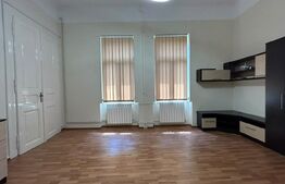 Apartament 2 camere în incinta Palatului Stern, Centrul Istoric al Oradiei