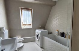 Apartament 4 camere, central, 105 mp, 2 bai, dressing, etaj 3