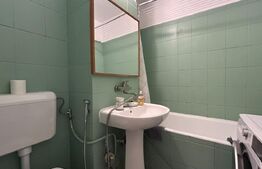 Apartament cu 3 camere, 65 mp, pe Bulevardul Decebal 