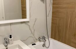 Apartament 3 camere central, 2 băi, complet mobilat și utilat