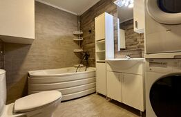 Apartament de vanzare, 3 camere, terasă 12 mp, mobilat și utilat - central