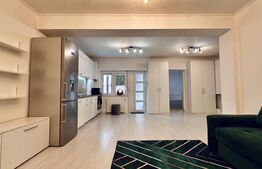 Apartament de vanzare, 3 camere, terasă 12 mp, mobilat și utilat - central