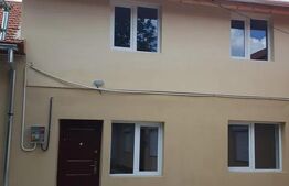 Apartament la casa de inchiriat, 3 camere, 65 mp, cu mansarda, zona Ultracentral