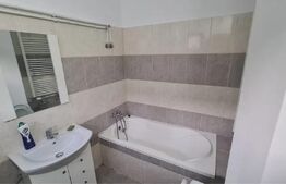 Apartament la casa de inchiriat, 3 camere, 65 mp, cu mansarda, zona Ultracentral