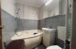 Apartament cu 3 camere, 70 mp, zona Rogerius 