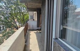 Apartament 3 camere decomandat, etaj intermediar, zona Magheru