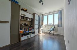 Apartament 4 camere decomandat, etaj intermediar, Splaiul Crisanei