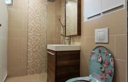 Apartament 4 camere decomandat, etaj intermediar, Splaiul Crisanei