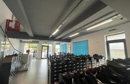 Spațiu comercial de închiriat, 180 mp utili, parcare proprie, Oradea 
