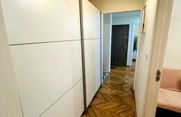 Apartament 3 camere de vanzare, 55 mp, zona Sovata
