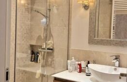 Apartament 3 camere, 74 mp, parcare, zona Centrala