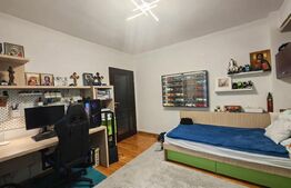 Apartament cu 3 camere zona Nufărul