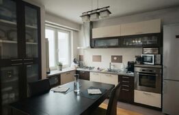 Apartament cu 3 camere zona Nufărul