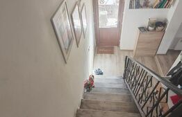 Apartament la casa, 3 camere, curte privata, zona centrala
