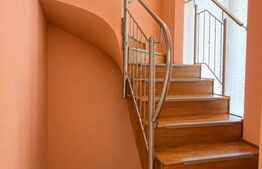 Casa de vanzare cu 5 camere, 298 mp, Cartierul Rogerius 