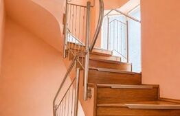 Casa de vanzare cu 5 camere, 298 mp, Cartierul Rogerius 