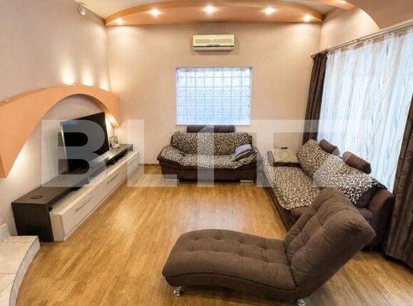 Casa de vânzare 5 camere Rogerius - 206203CV | BLITZ Oradea | Poza8