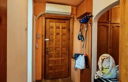 Apartament 3 camere de vanzare, 58 mp, zona Nufarul