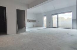 Apartament cu 3 camere ultracentral cu vedere la Crisul Repede