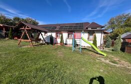 Pensiune rustic-modernă de vânzare în Damiș, Bihor – Independentă energetic