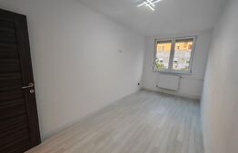 Apartament cu 3 camere, 46 mp, zona Velența 