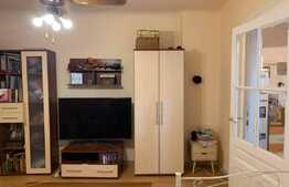 Casă de vânzare în zona centrală! Teren de 118 mp! 